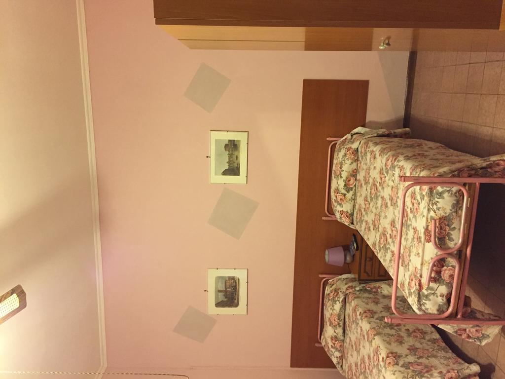 Albergo Anna Ciampino Exterior foto