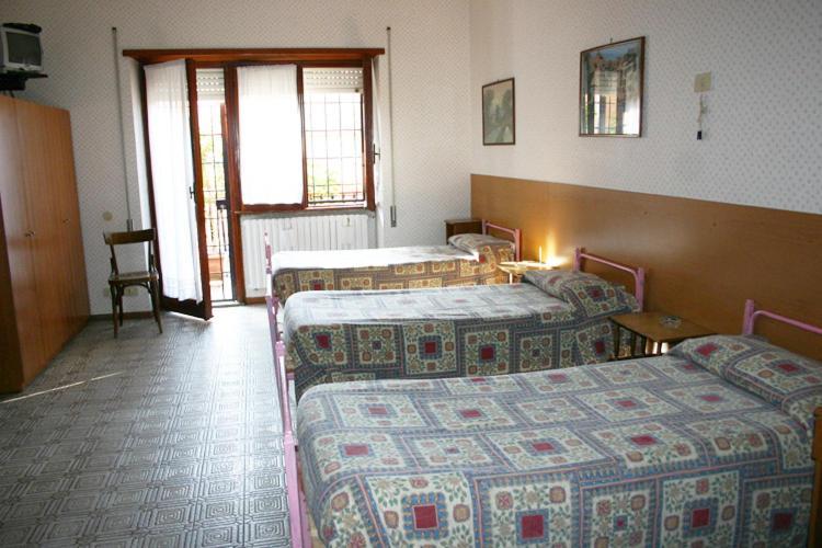 Albergo Anna Ciampino Exterior foto