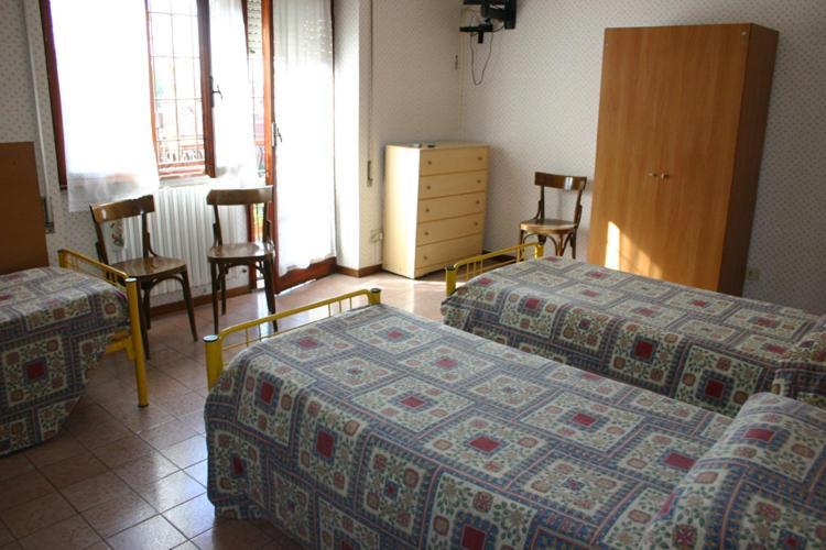 Albergo Anna Ciampino Exterior foto