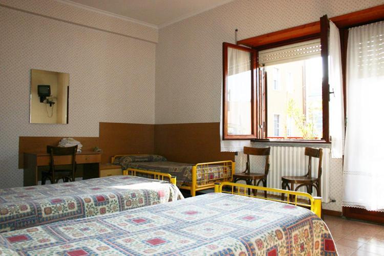 Albergo Anna Ciampino Exterior foto